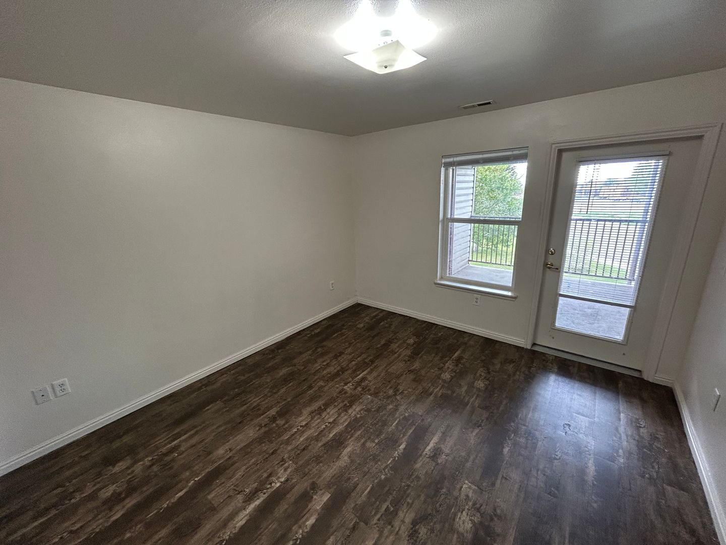 Riverton One Apartments 6 of 12