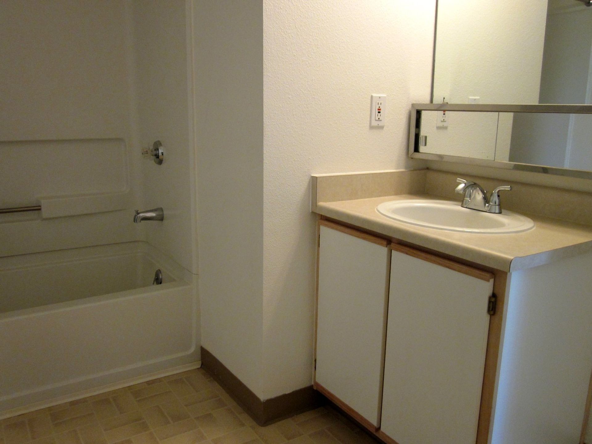 Briarwood Commons 12 of 12