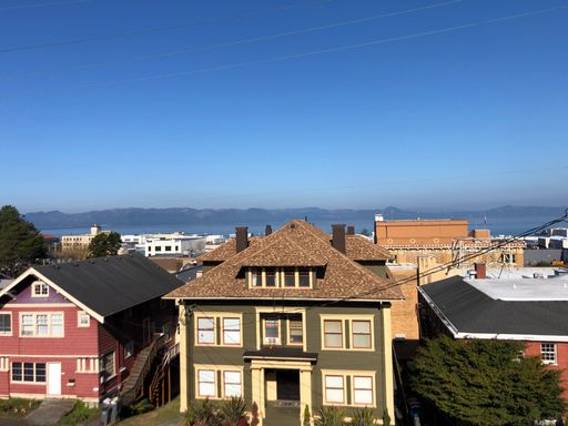 Top Level 2 Bedroom Downtown Apartment with Great Views