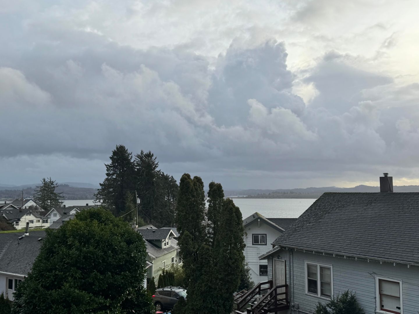 Astoria Apartment: 634 Alameda