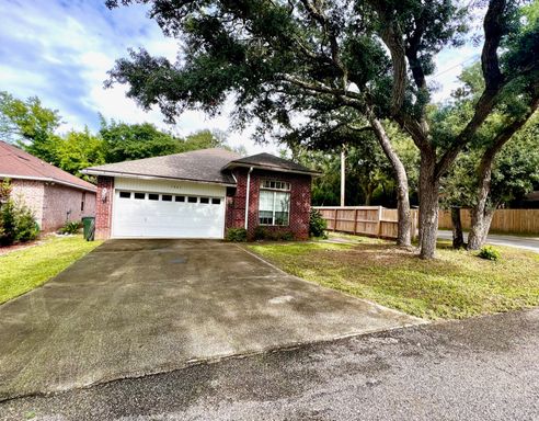 Nice 3BR/2BA - Convenient to NAS Pensacola – photo 1
