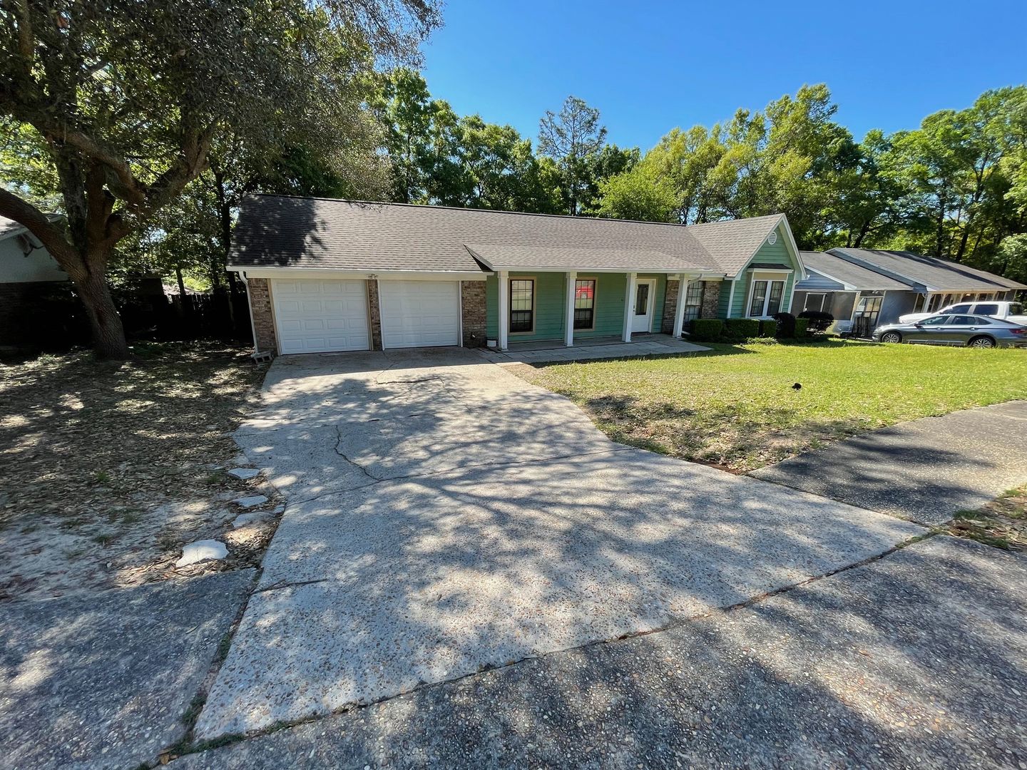 Pensacola House: 4615 Gladstone Dr