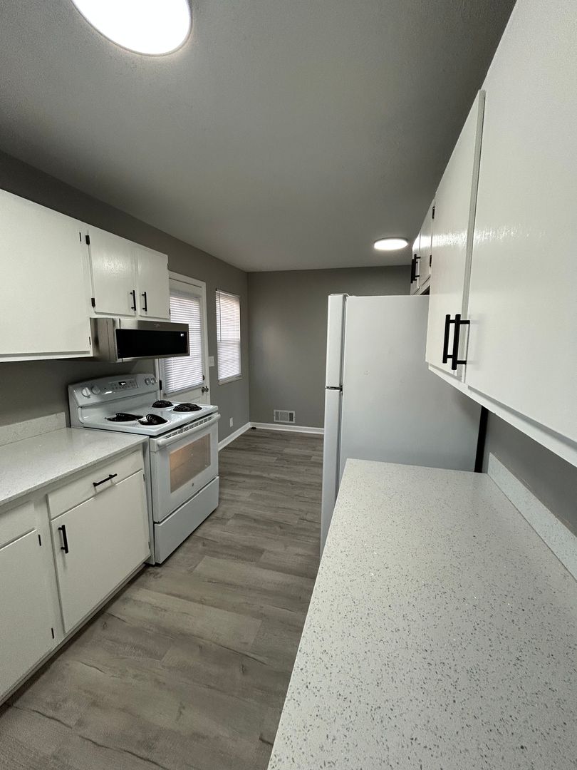 Louisville Townhome: 4300,4302,4304,4306, 4308,4310,4318,4320,4322,4324,& 4326 Pacelli Place