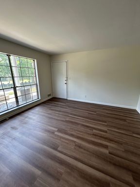 Pet-Friendly 1BR with Utilities Included – photo 1