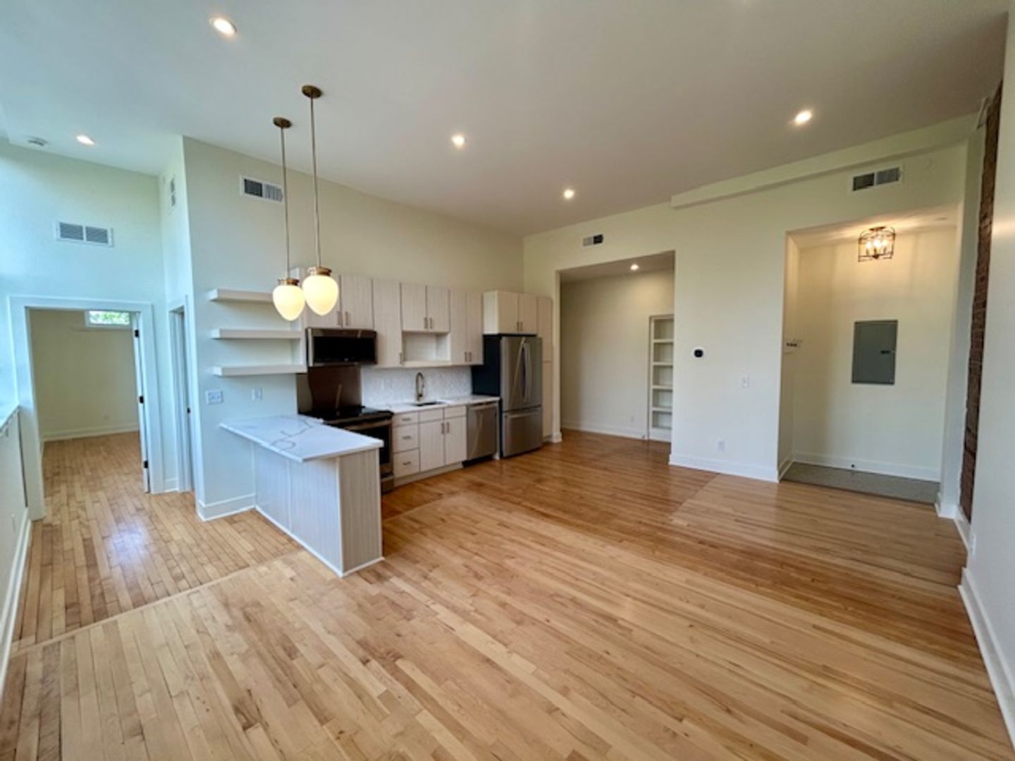 Louisville Apartment: 1810 Sils Avenue