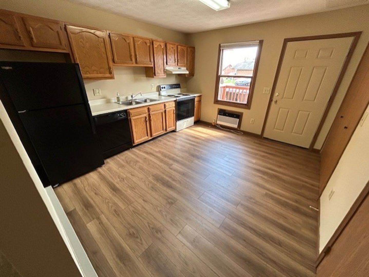 Updated 2 Bedroom and 1.5 Bath Townhome - Troy, Ohio!!