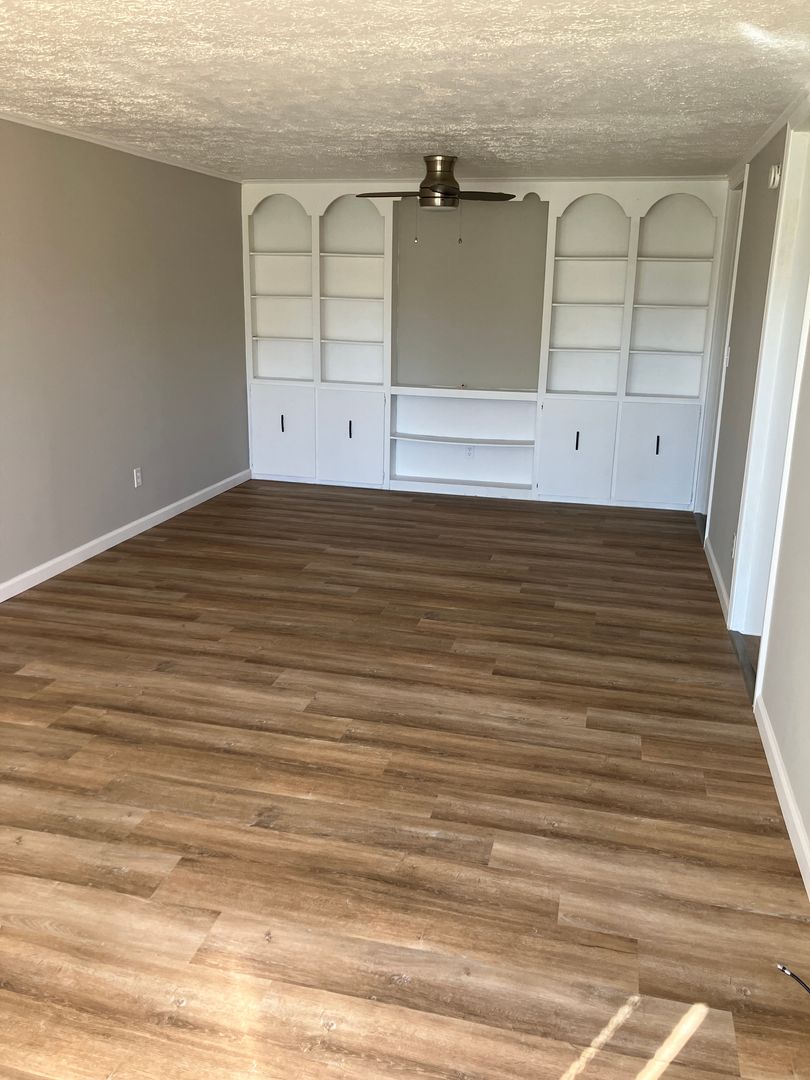 Troy Apartment: 455 Stonyridge Ave