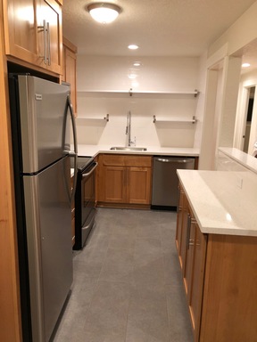 Juneau Court Hardwoods Storage W/D Parking Pets – photo 1