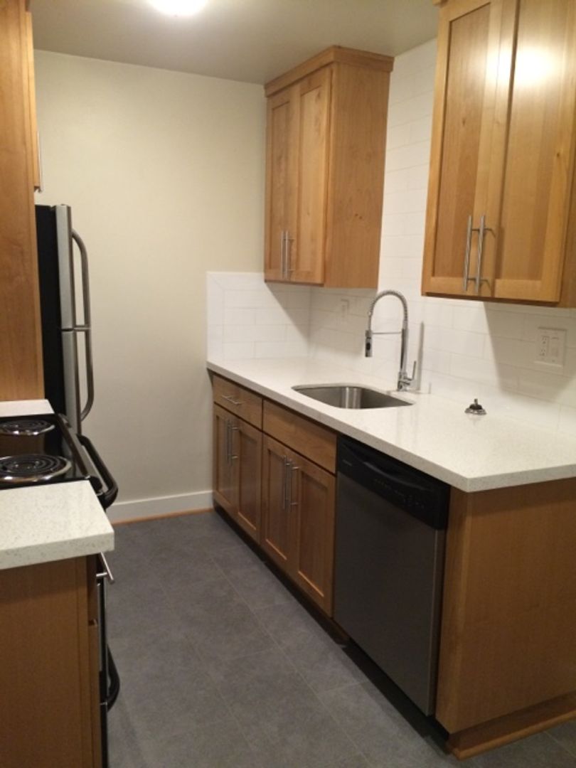 Portland Apartment: 7515 N Westanna