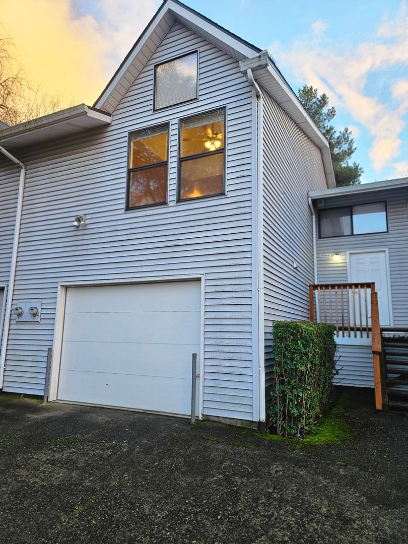 Tigard Apartment: 9700-9718 SW North Dakota