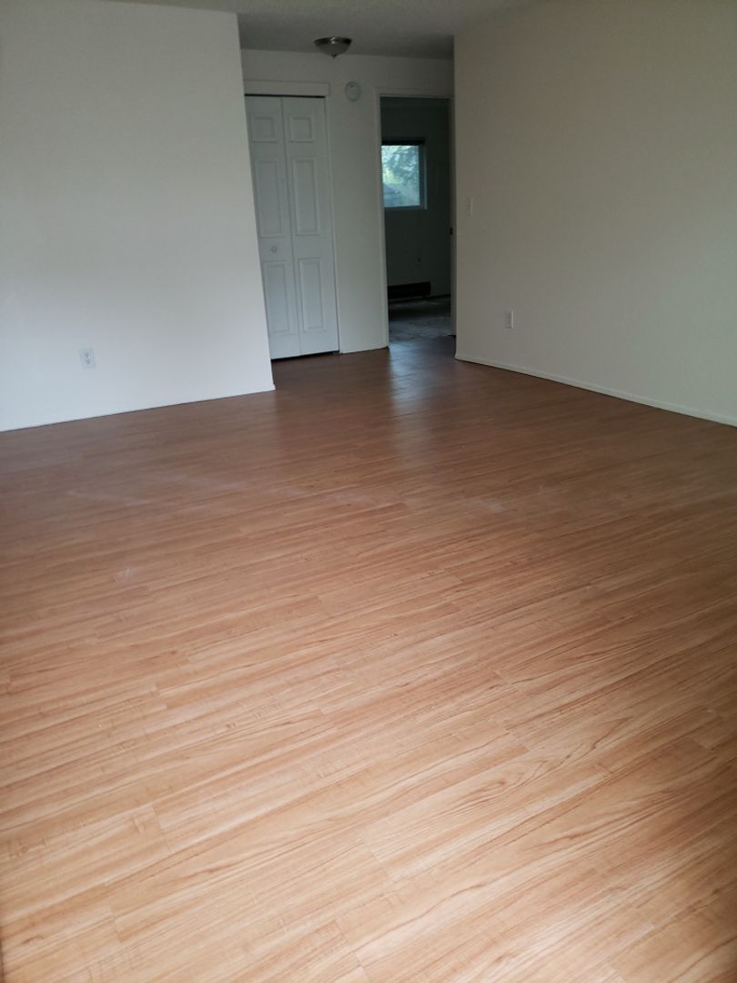 Portland Apartment: 3721 SE 13th Ave