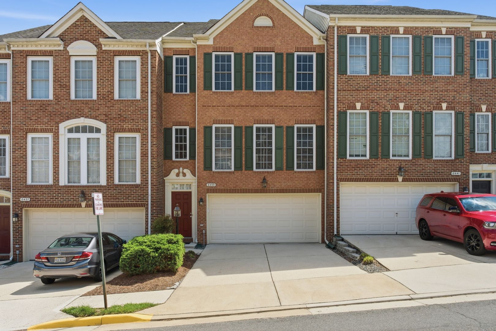 Lorton Townhome: 8439 Kirby Lionsdale Dr