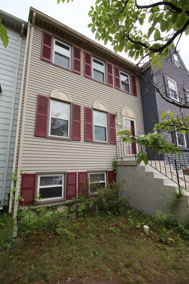 Herndon House: 953 Ferndale Avenue