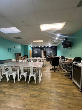 Commercial Space for Lease / 30 E Main St