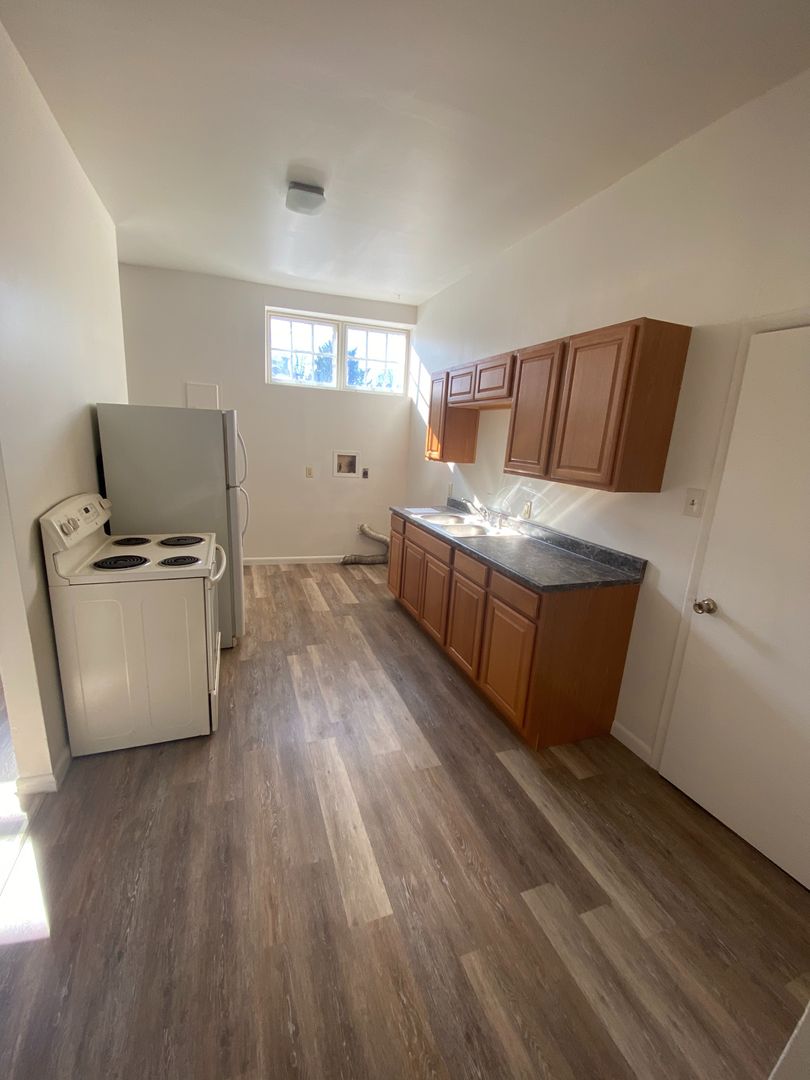 Lancaster Apartment: 601-603 Manor St