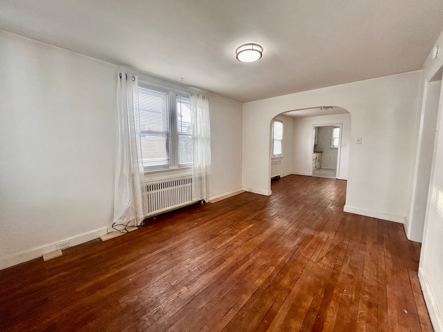 Lancaster Apartment: 126 Roselawn Ave