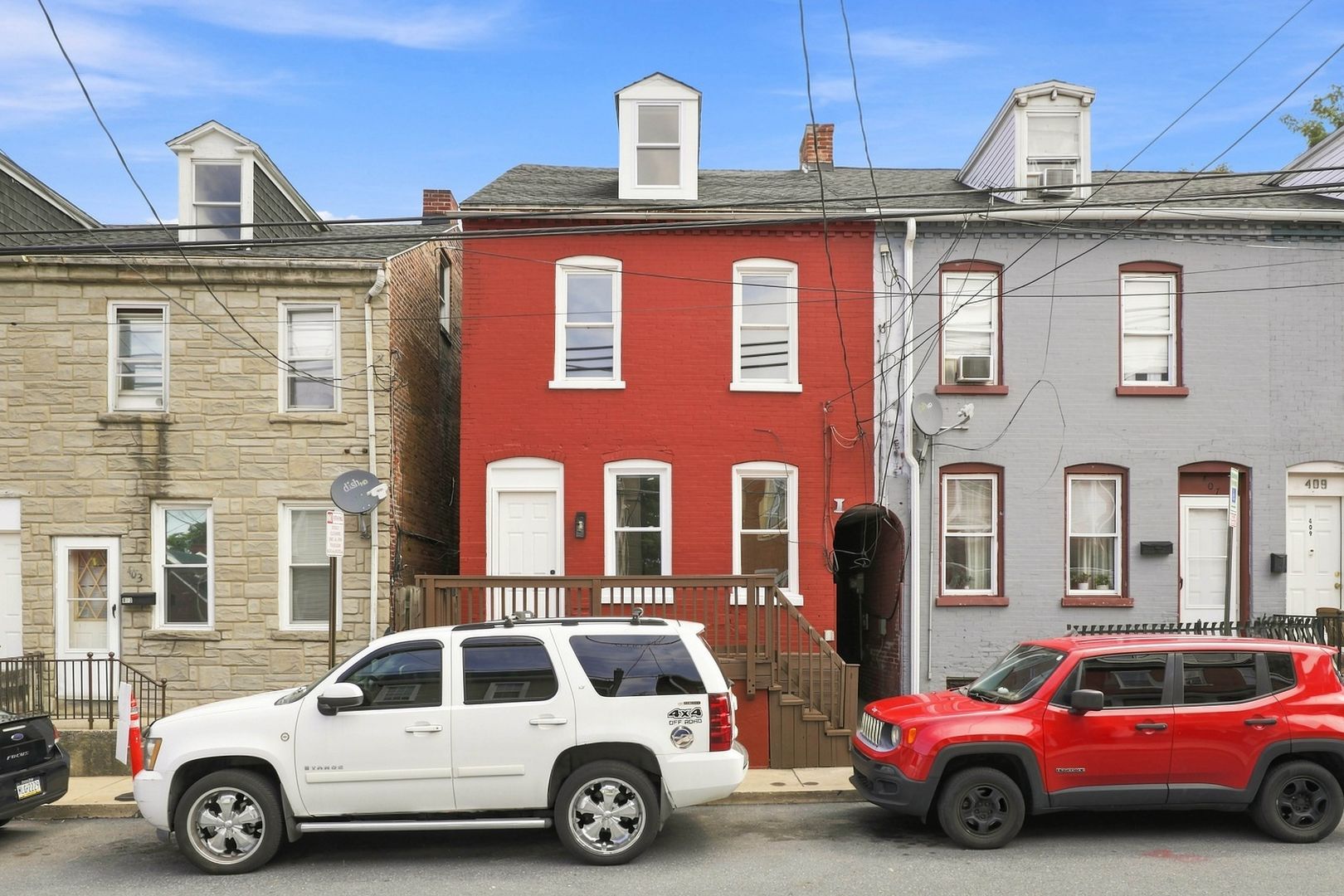 Lancaster House: 405 Beaver St