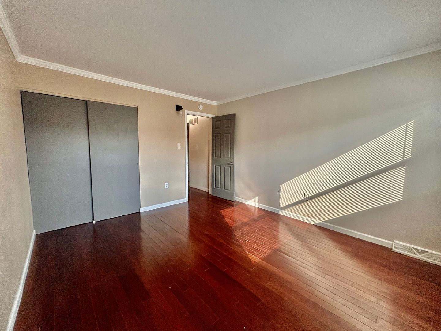 Lancaster House: 1219 Wabank Rd