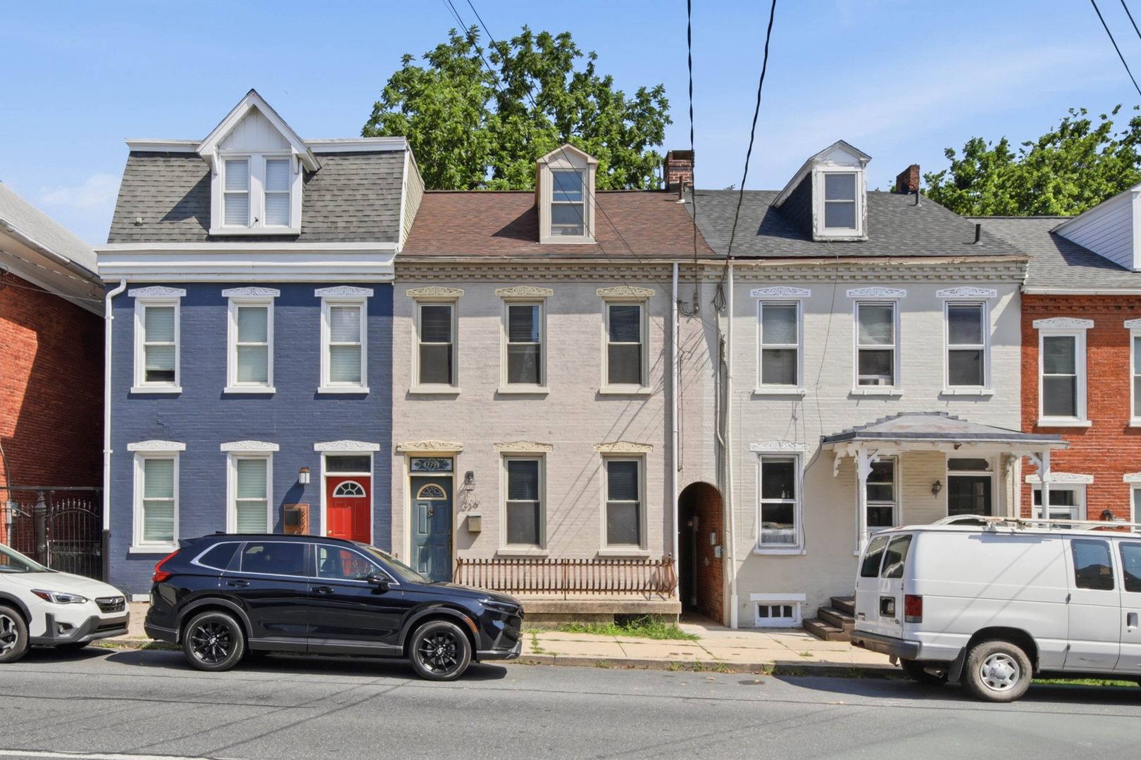 Lancaster House: 339 E Chestnut St