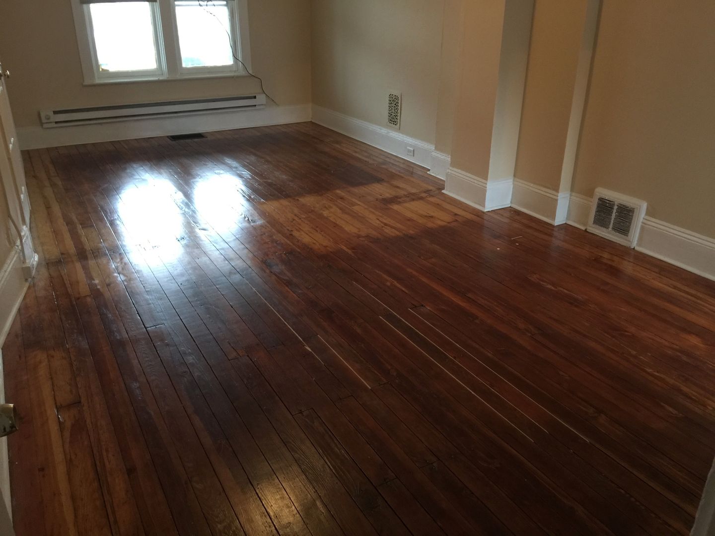 Lancaster Apartment: 654.5 Columbia Ave