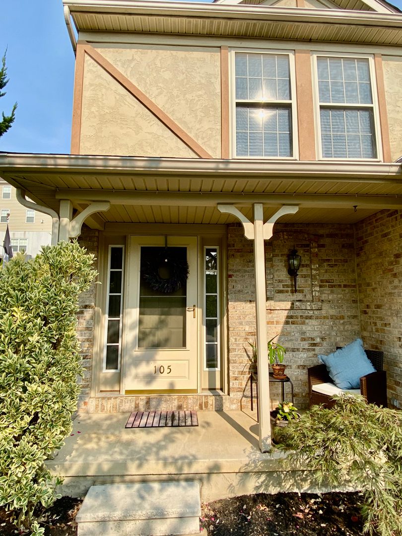 Ephrata House: 105 Hawk Lane