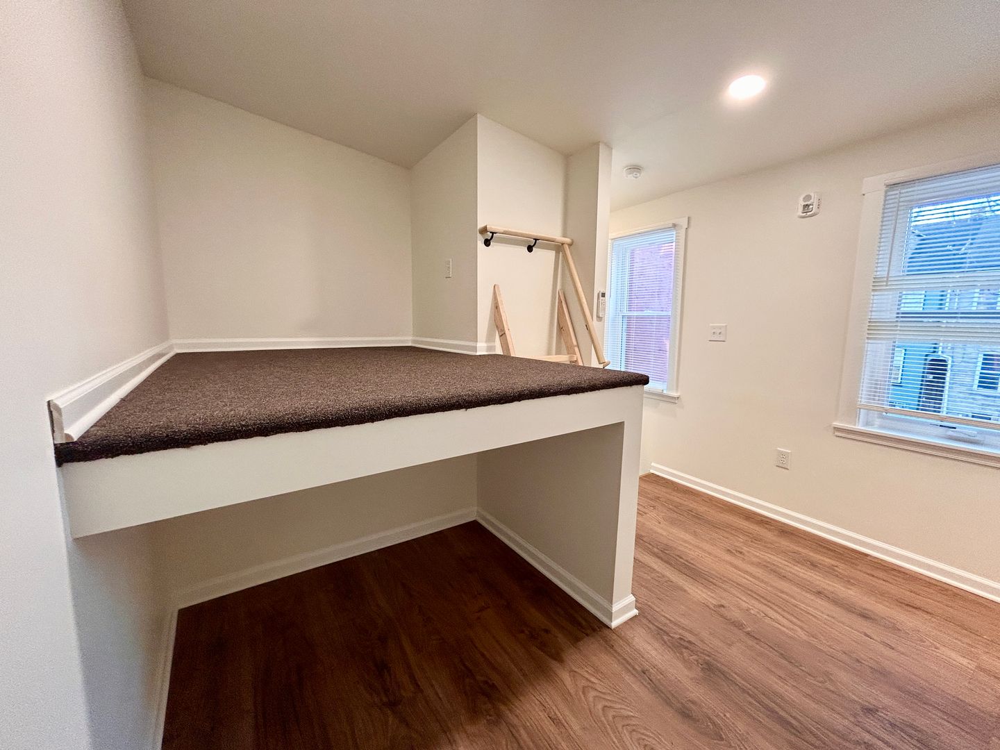 Lancaster Apartment: 5 Locust St