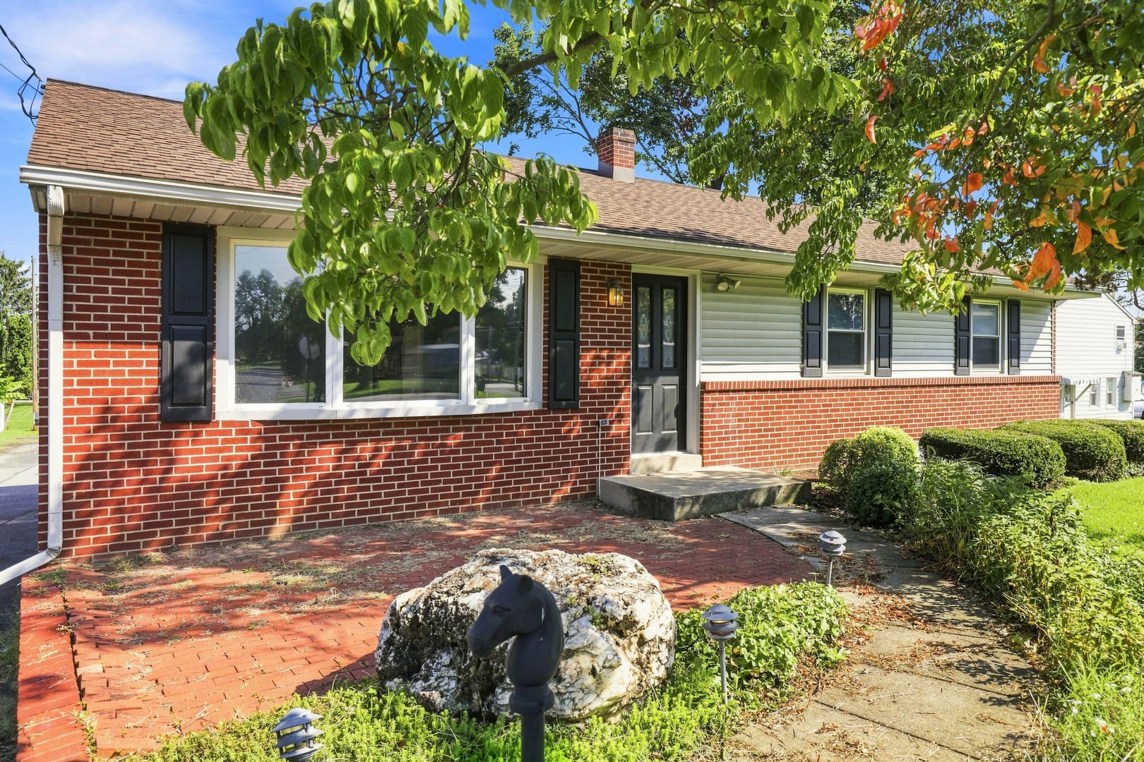 Lancaster Apartment: 2137 Old Philadelphia Pike