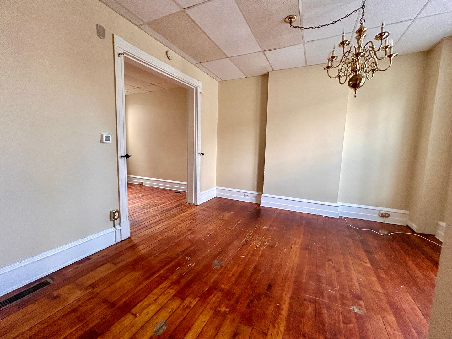 Lancaster Apartment: 560 Manor St