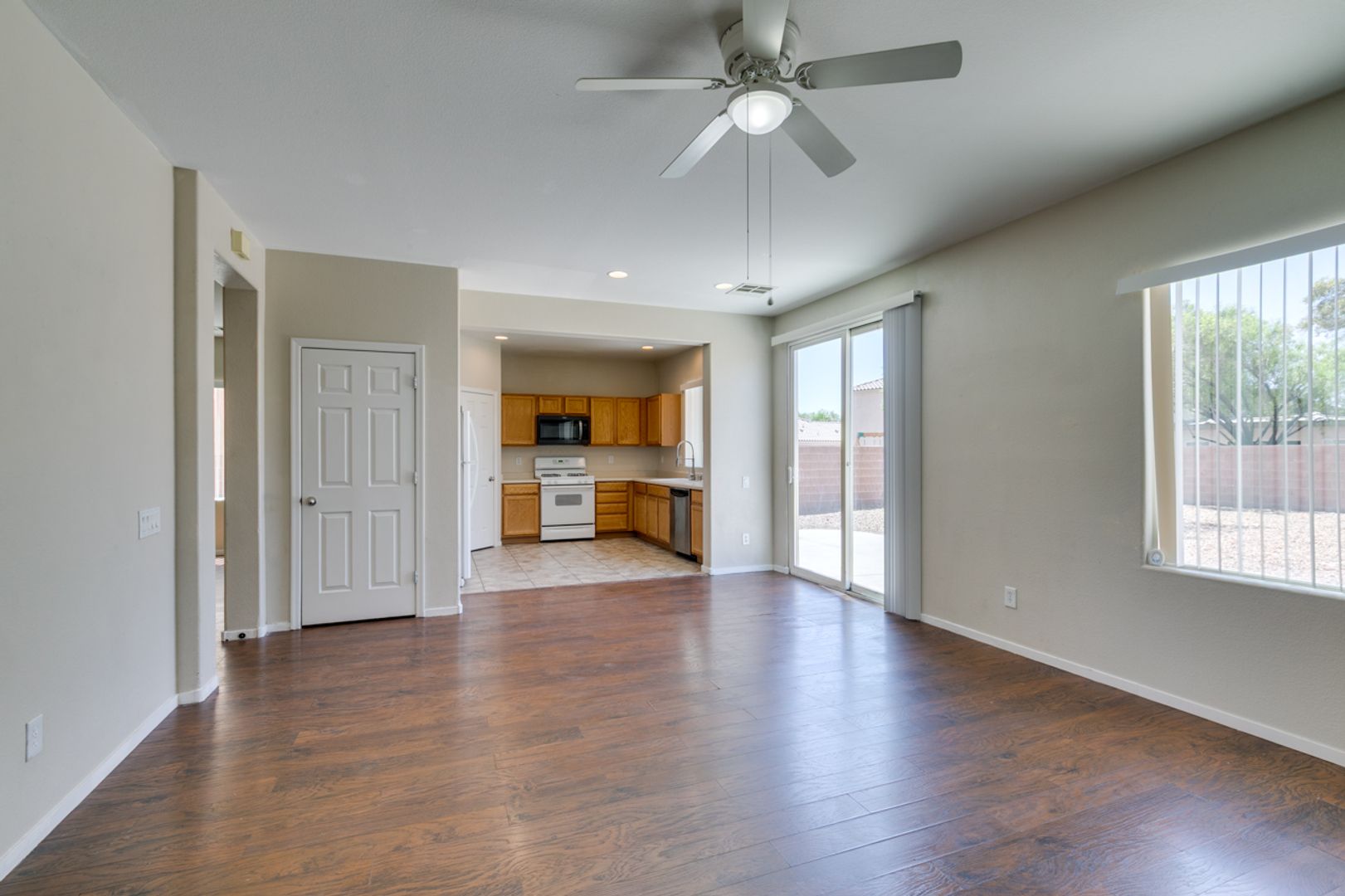 N Las Vegas House: 2925 Dowitcher Ave