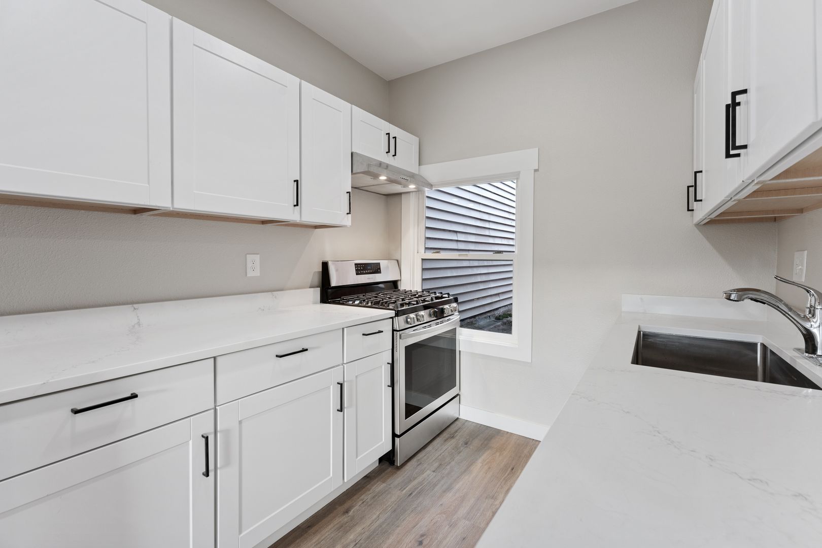 Portland Apartment: 100 N Killingsworth St