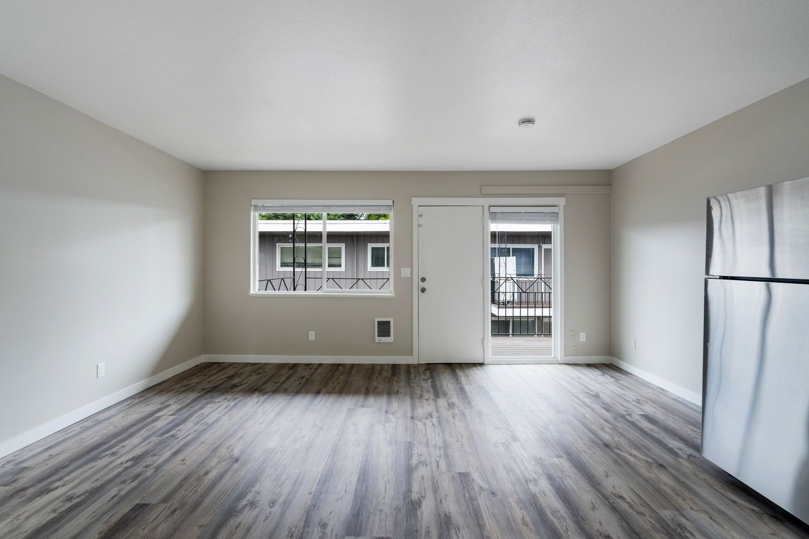 Gresham Apartment: 17924 SE Division St