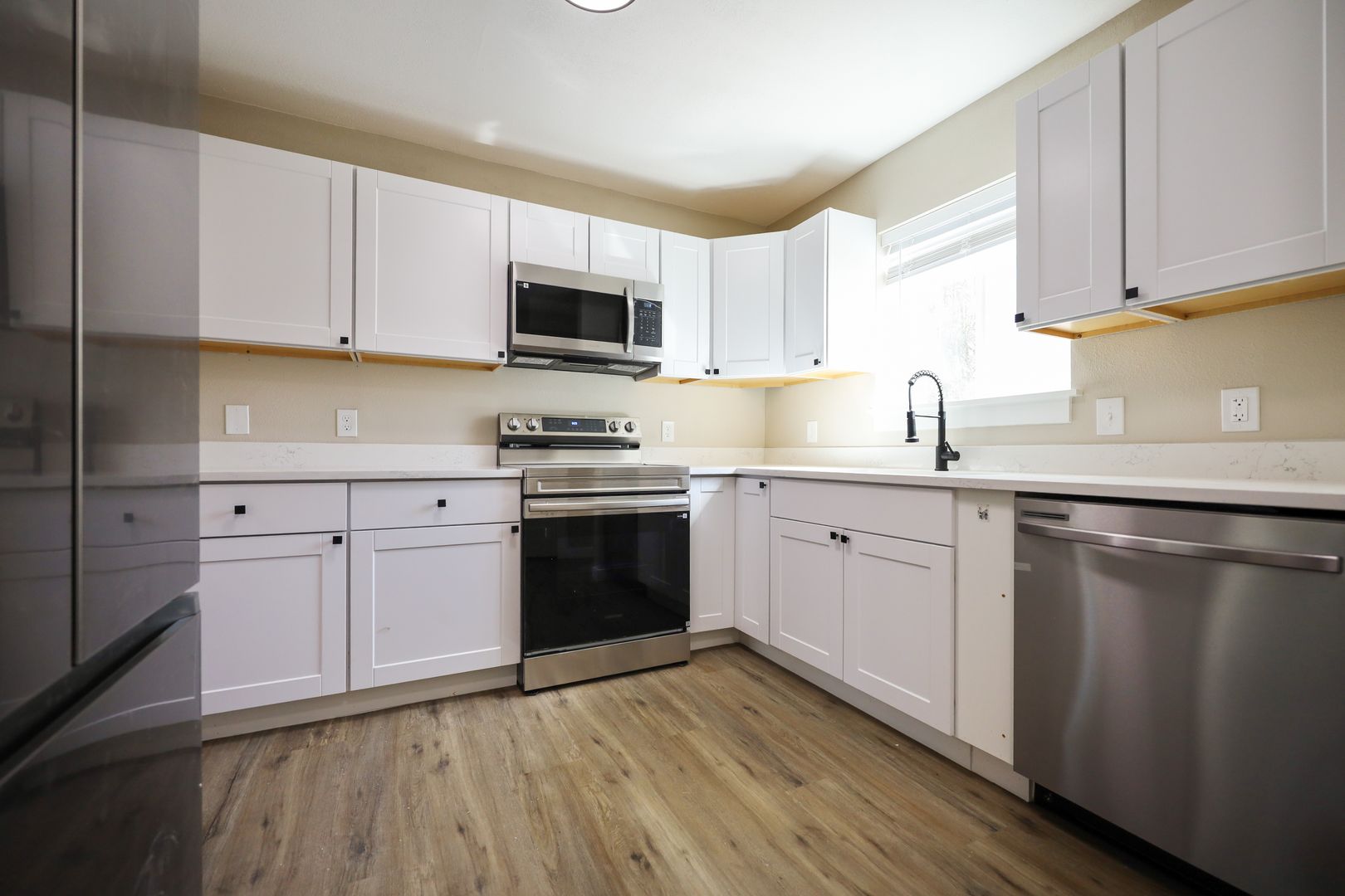 Portland Multiplex: 2827 SE 90th Pl - Unit A