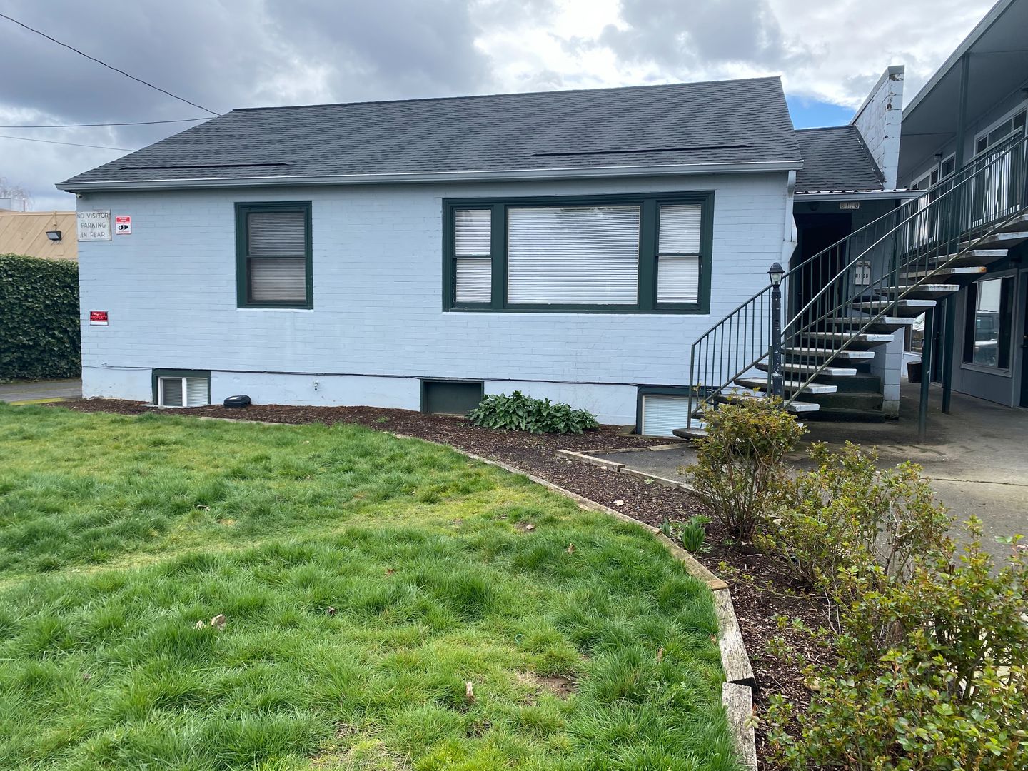 Portland Apartment: 8104-8110 SE Raymond St.