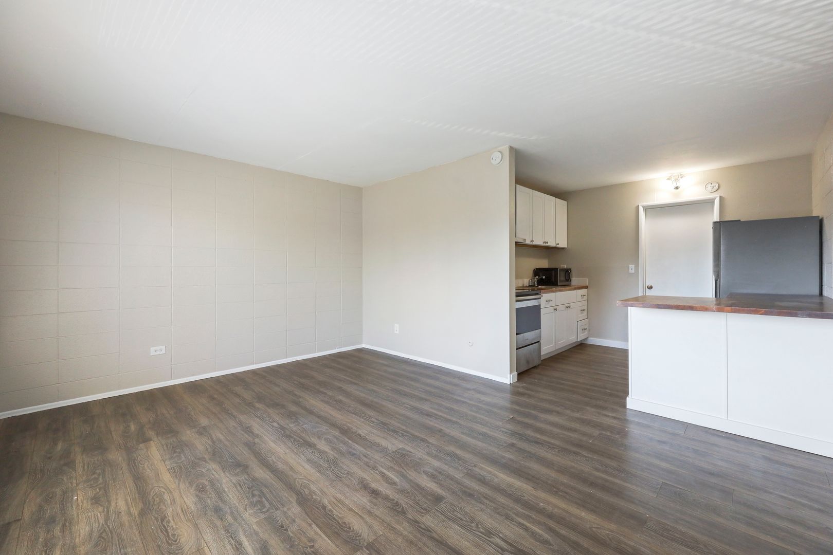 Portland Apartment: 8104-8110 SE Raymond St.