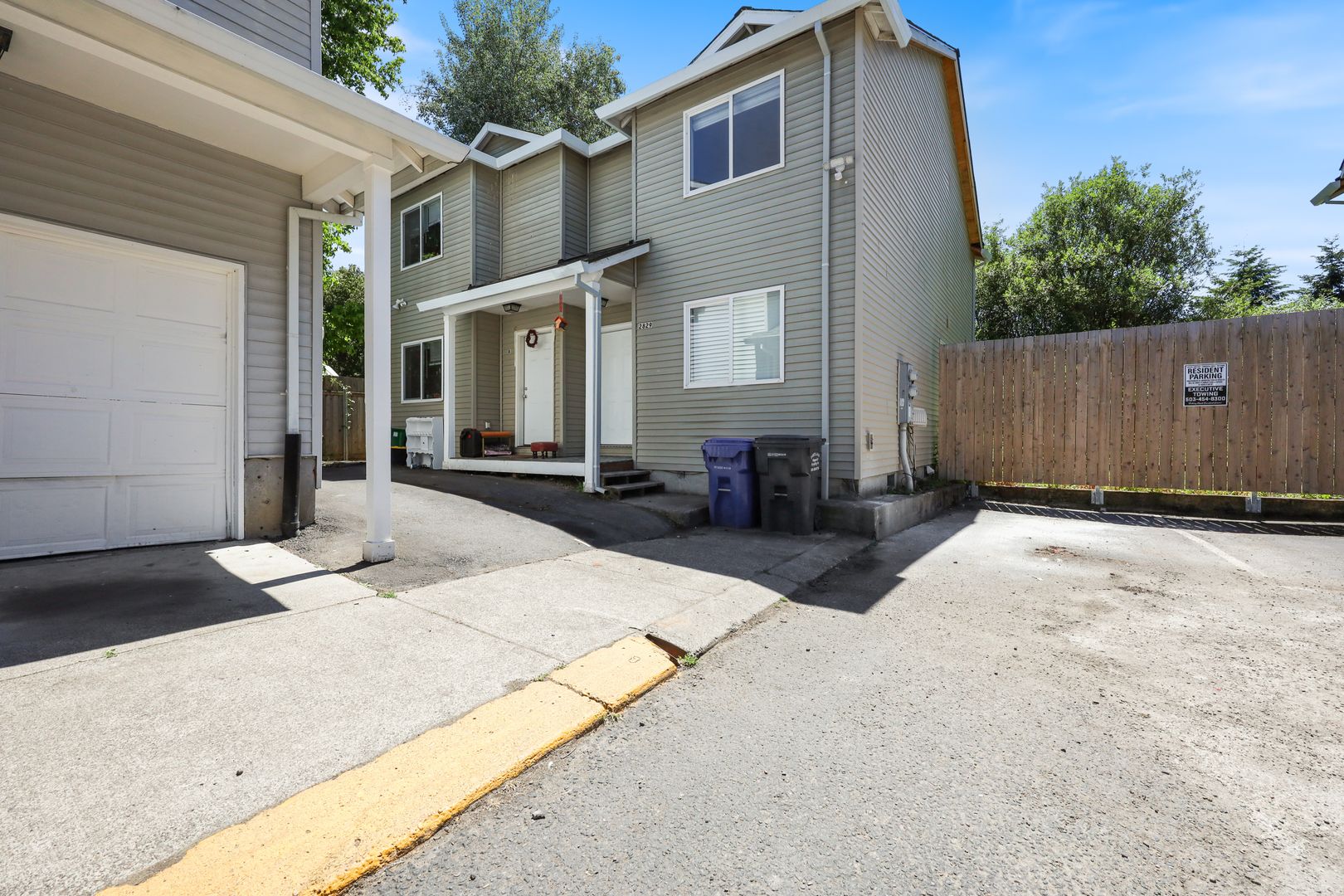 Portland Apartment: 2829 SE 90th Pl