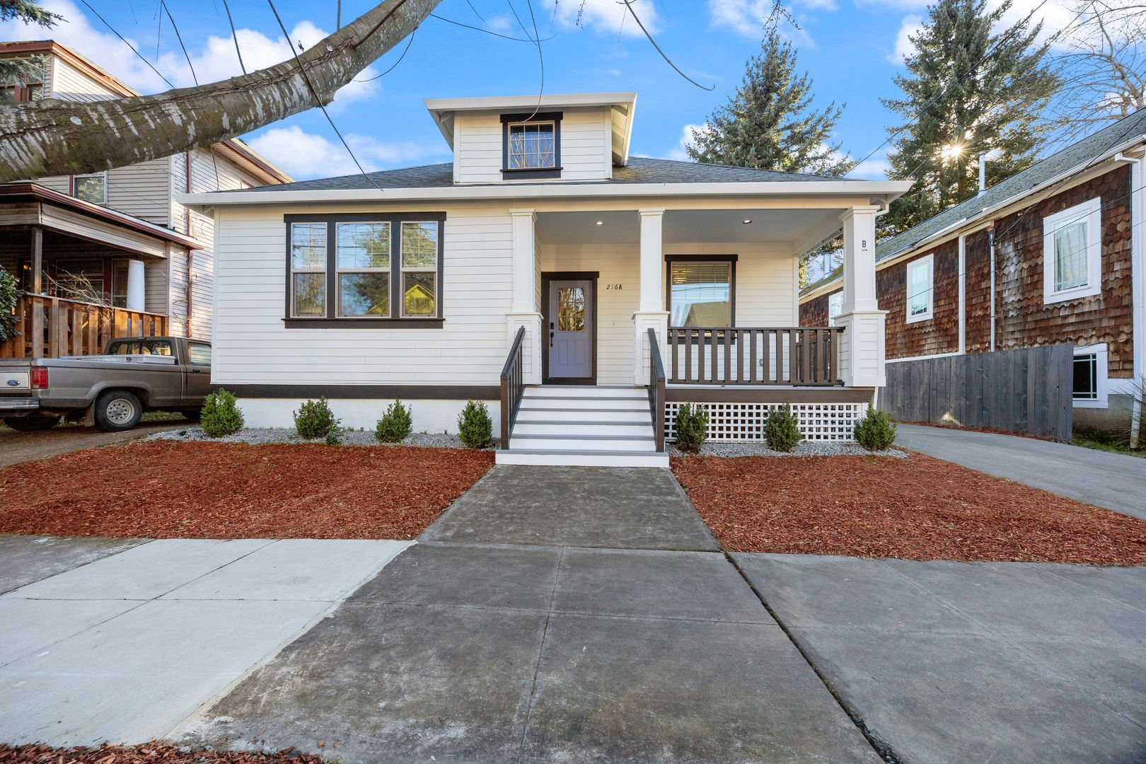 Portland House: 216 NE Tillamook St - Unit A