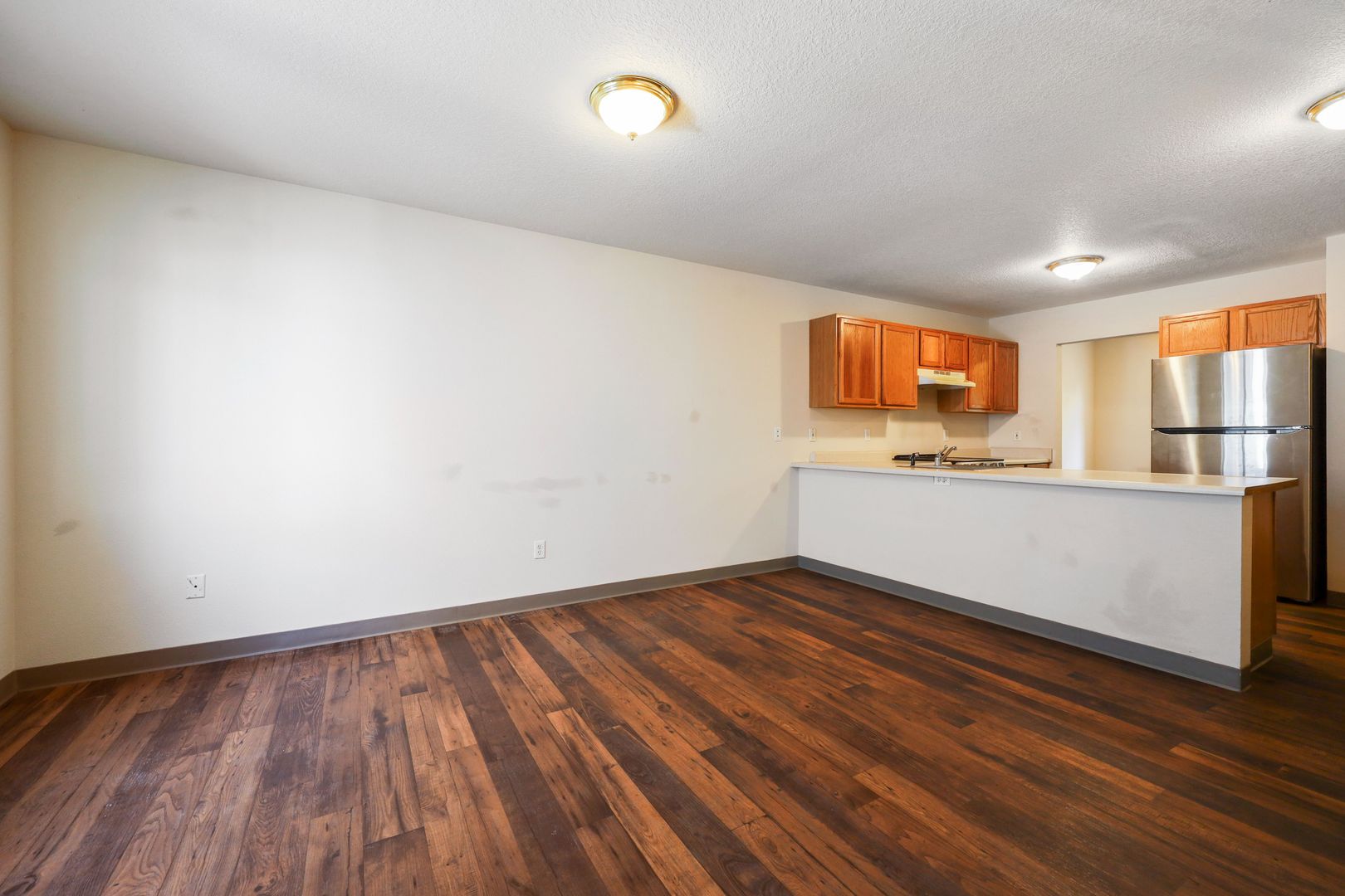 Portland Apartment: 2829 SE 90th Pl