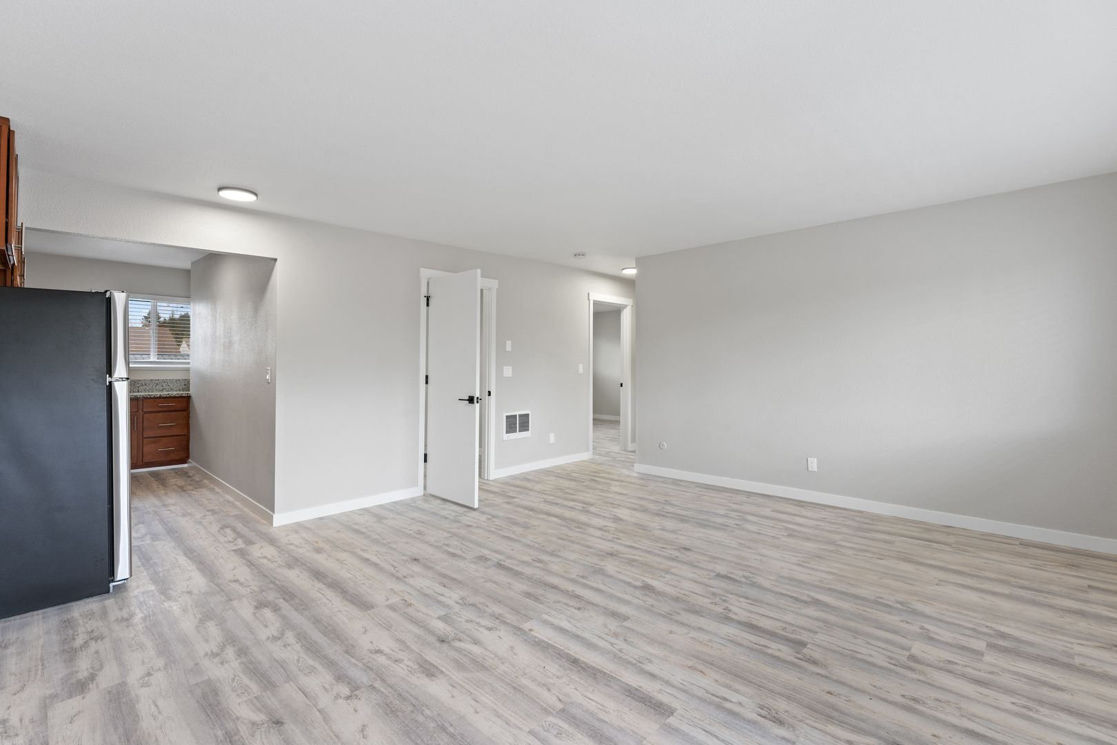Gresham Apartment: 17924 SE Division St