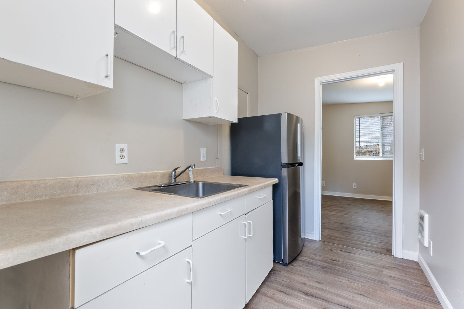 Portland Apartment: 6026-6036 NE Ainsworth St