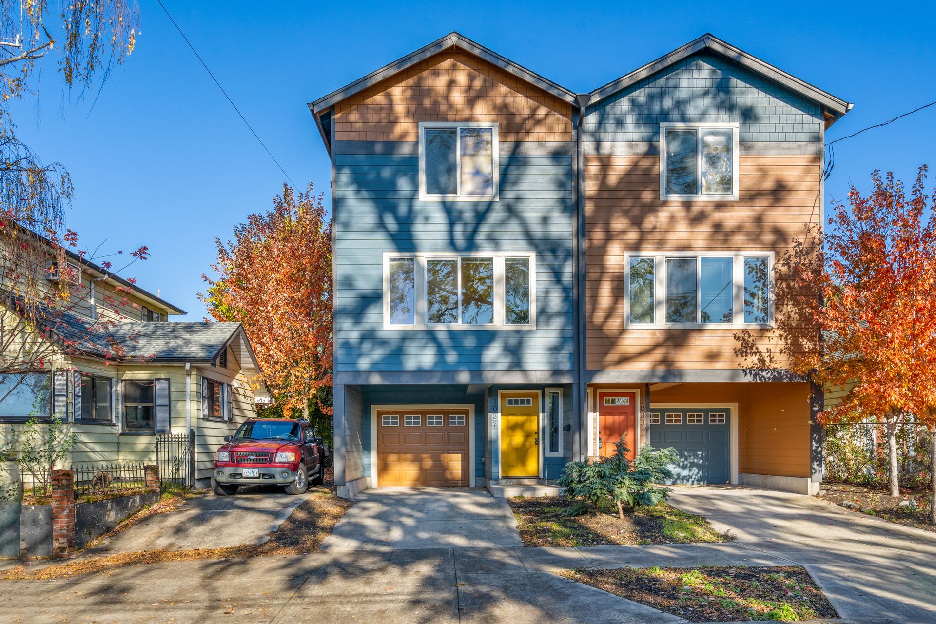 Portland Townhome: 1033 N Church St
