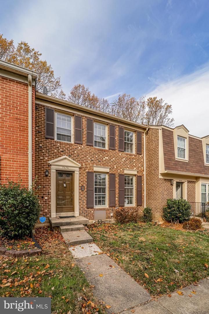 Annandale Townhome: 7476 Adams Park Court