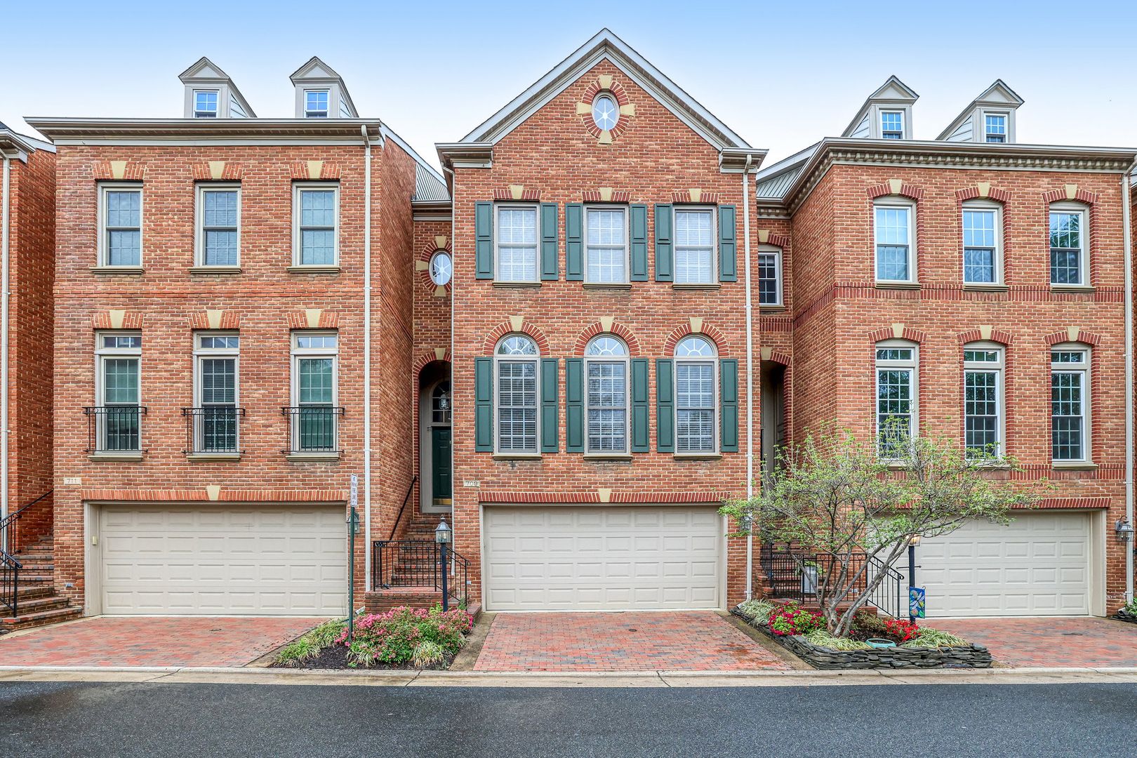 Alexandria Townhome: 709 Catts Tavern Drive