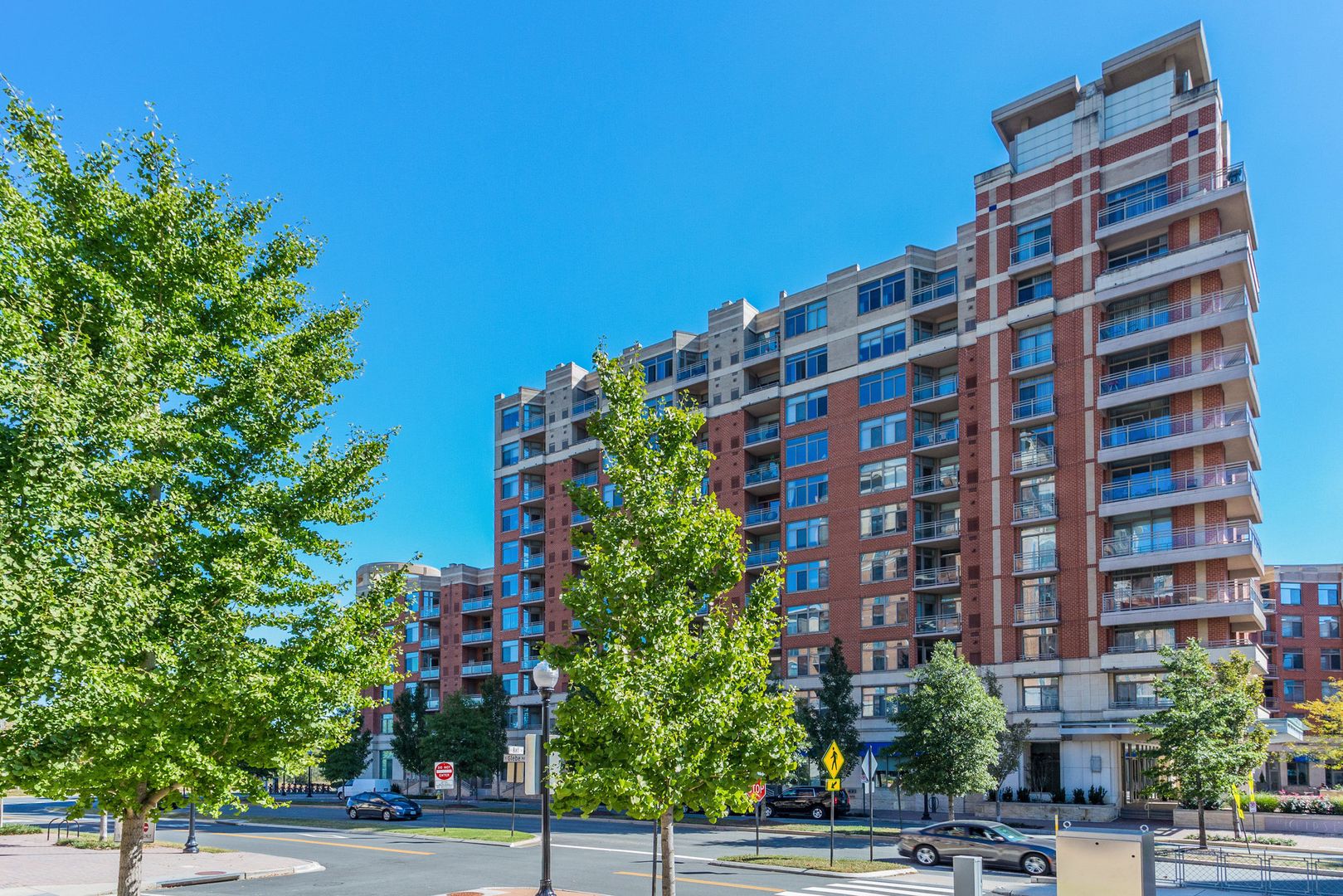 Arlington Condo: 3650 S Glebe Road