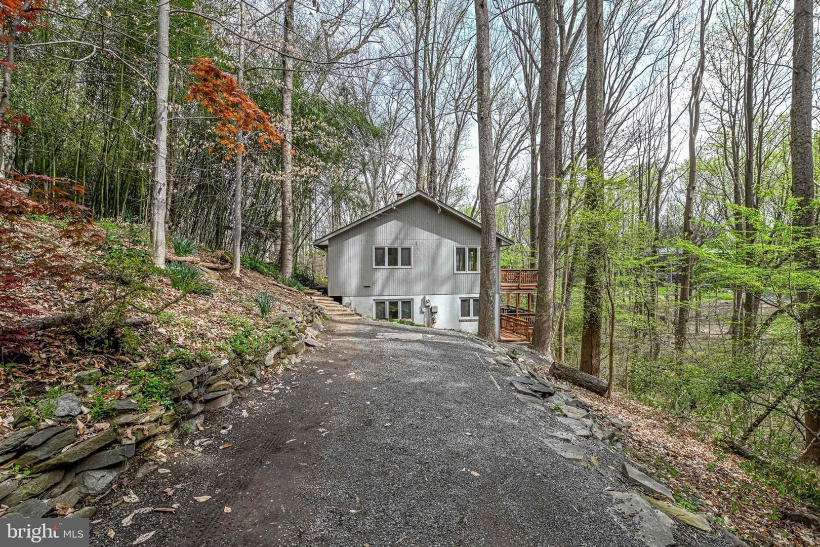 Mclean House: 1328 Potomac School Road