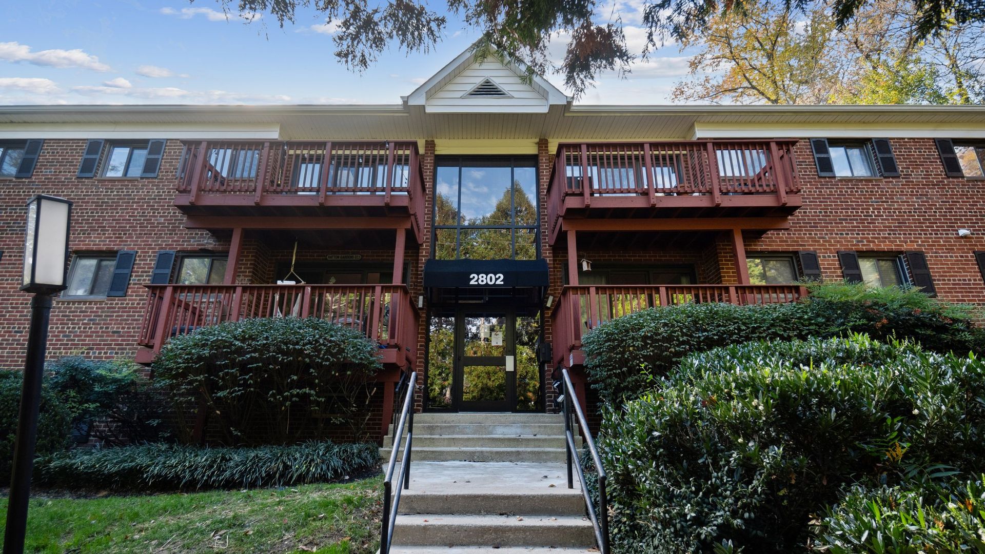 Alexandria Condo: 2802 Dartmouth Road #7