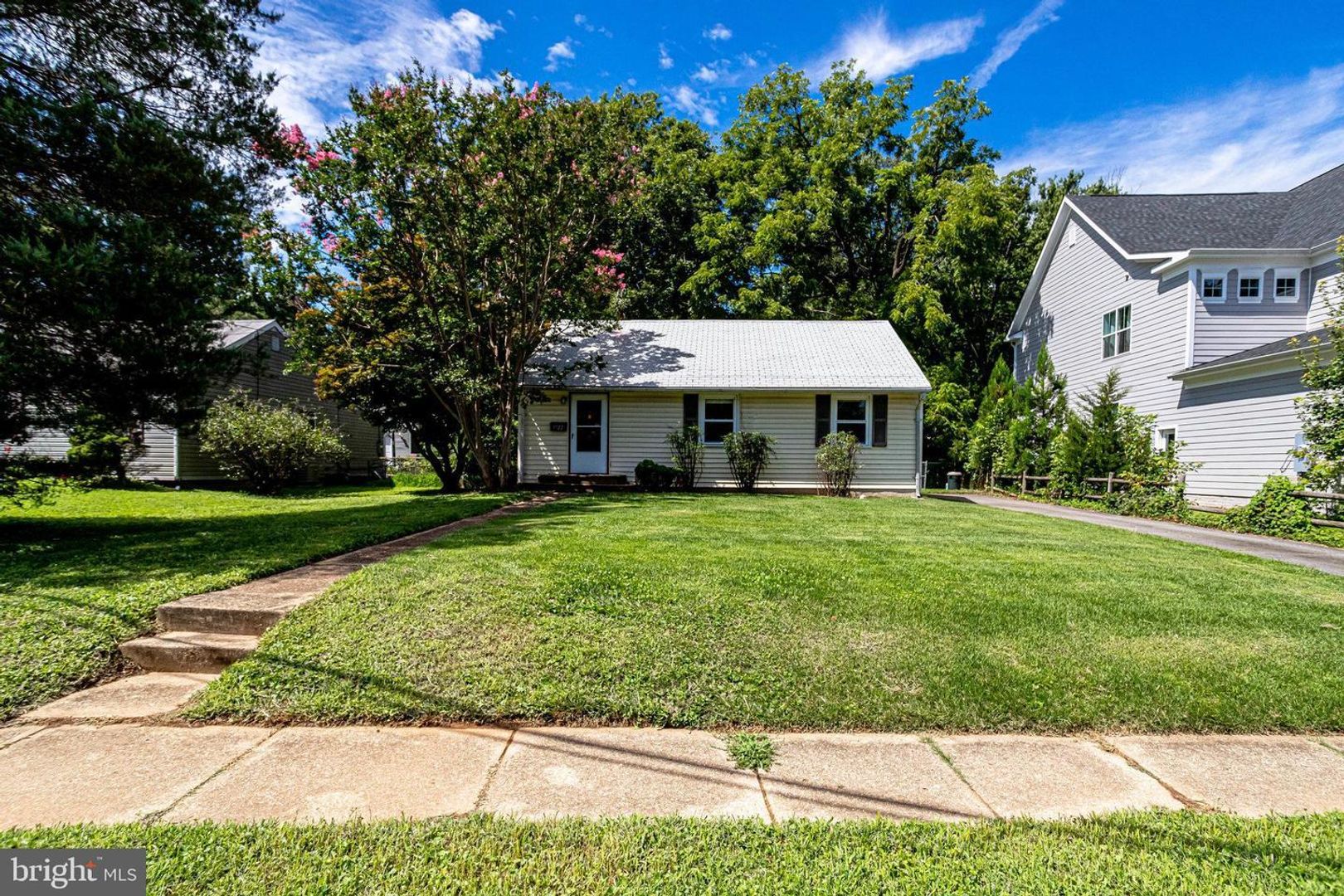 Falls Church House: 1922 Anderson Road