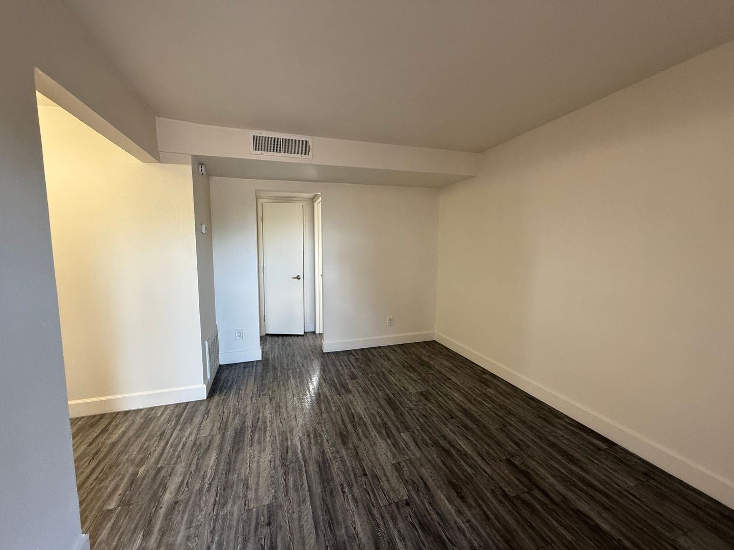 PHOENIX Apartment: 1401 N 35th ST.