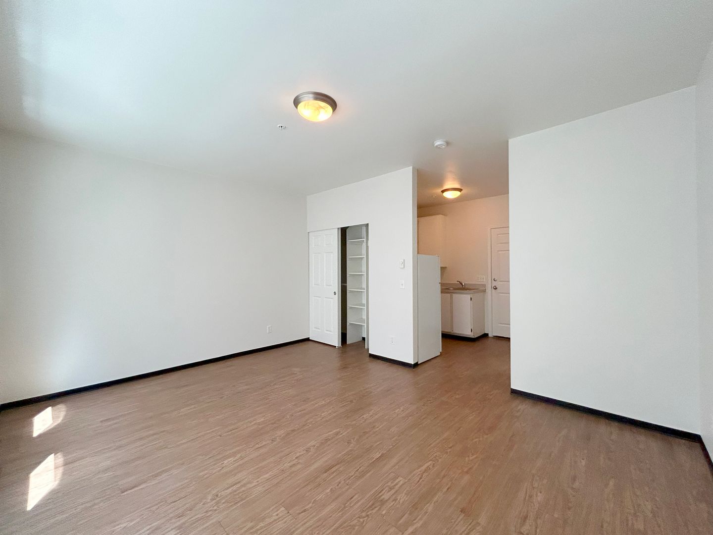 Seattle Apartment: 709 E Pike St