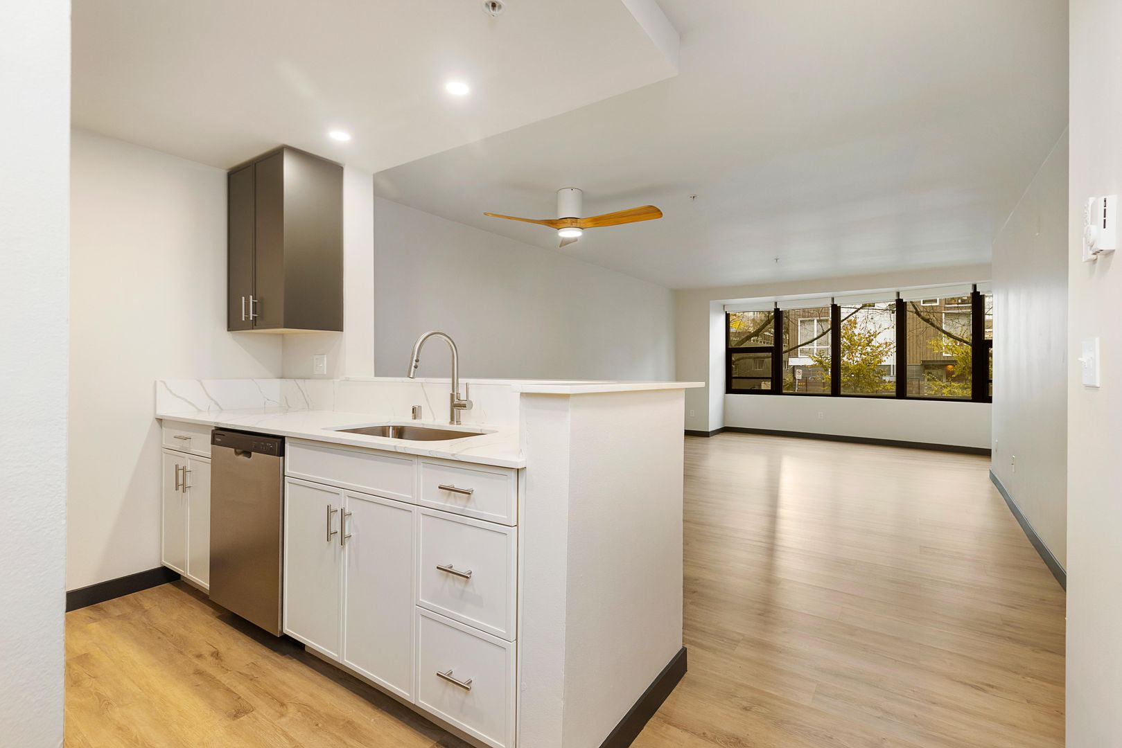 Seattle Apartment: 1310 Minor Ave