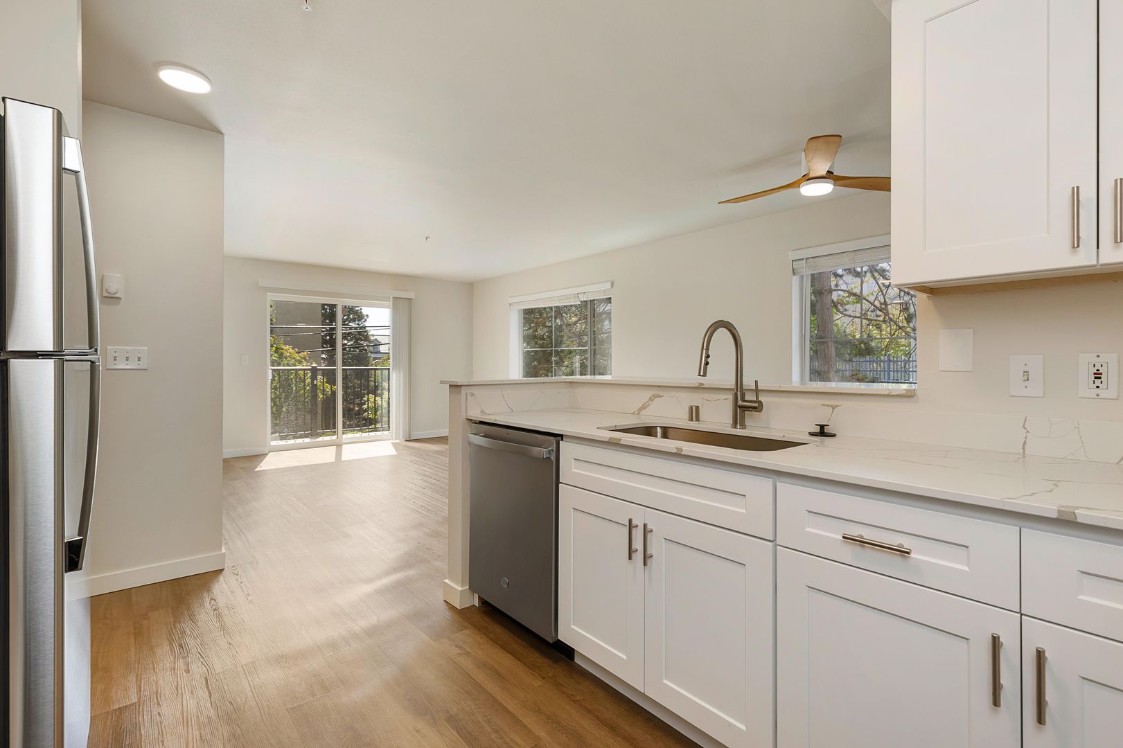 Seattle Apartment: 303 10th Ave